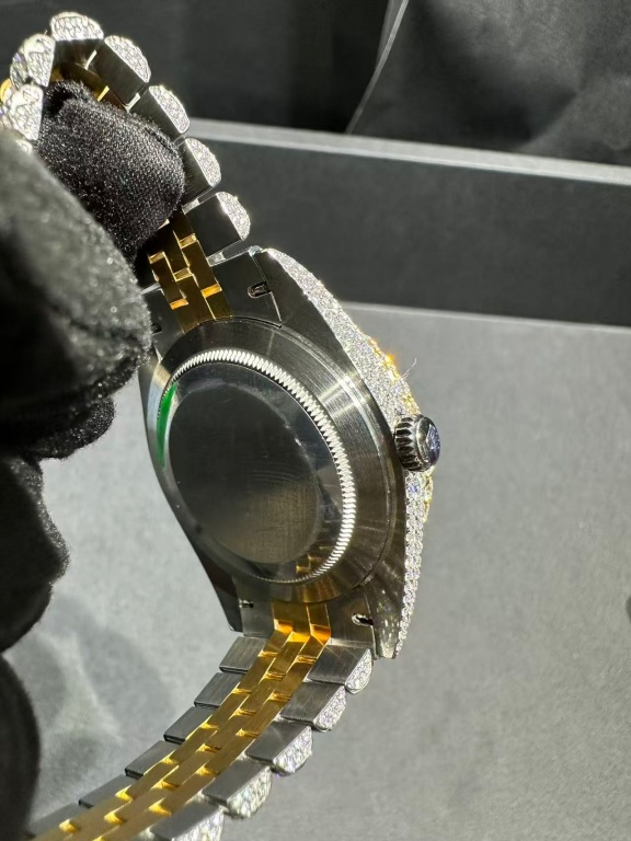 Lab diamond watch - Image 4