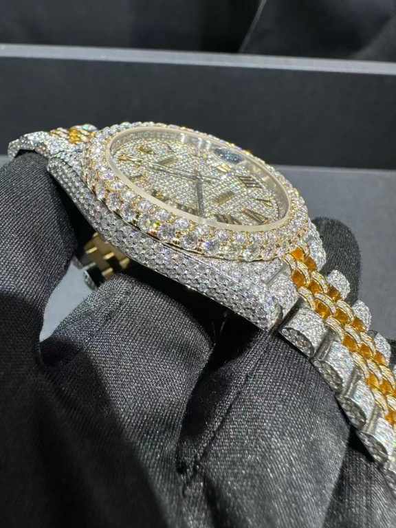 Lab diamond watch - Image 3