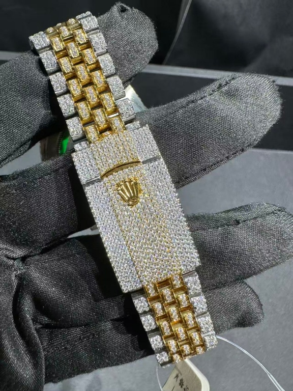 Lab diamond watch - Image 5